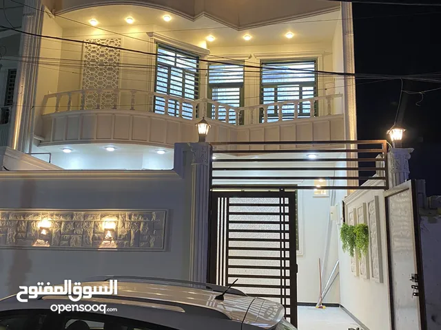 150 m2 5 Bedrooms Townhouse for Sale in Basra Tannumah