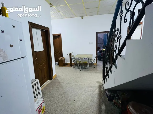 140 m2 2 Bedrooms Townhouse for Sale in Basra Tannumah