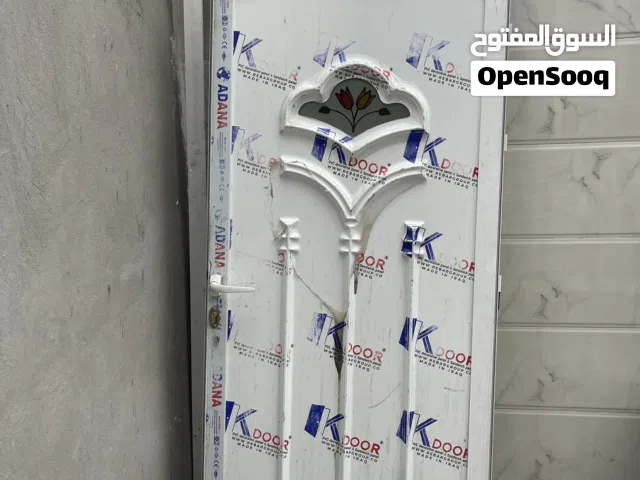 باب ألمنيوم