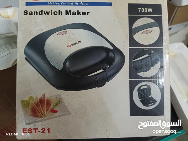 sandwich maker in very good condition urgently selling