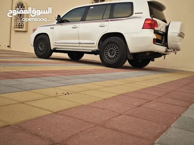 Toyota Land Cruiser 2014 in Al Dhahirah