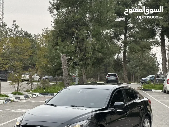 Mazda 3 2016 in Ramallah and Al-Bireh