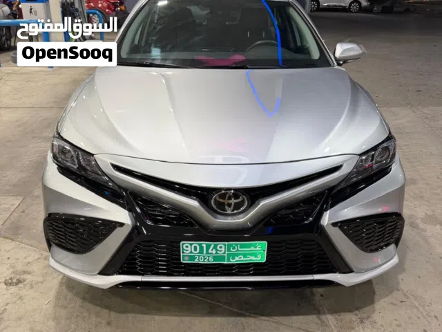 2024 تويوتا كامري SE