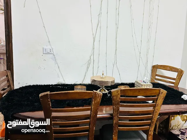 طاوله سفره مع اربع كراسي
