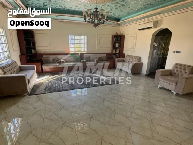 Villa For Sale in Maabila REF 645MC
