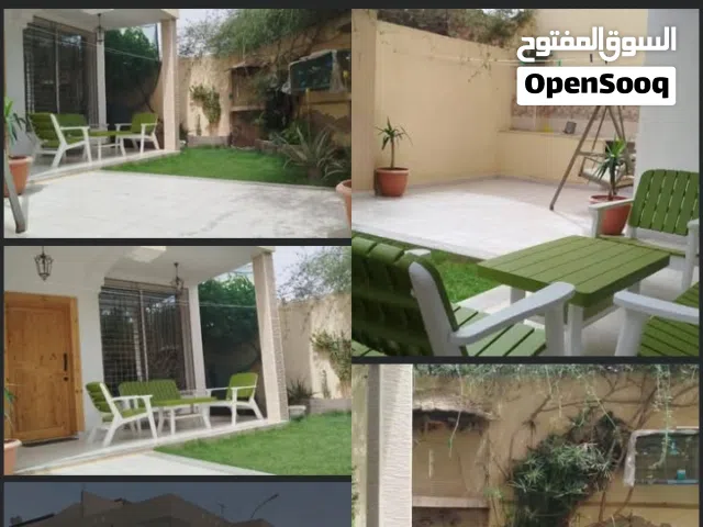 منزل عالنمط الأمريكي من طابقين بحي الانس