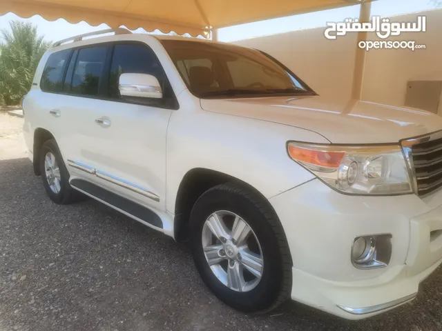 Toyota Land Cruiser 2015 in Al Batinah