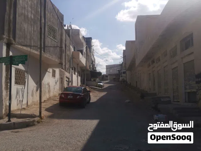 عمارة بقلب مدينة الرمثا