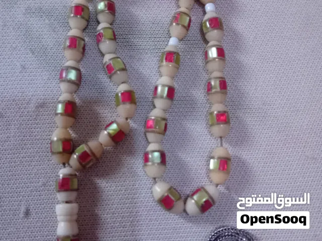 مسبحة عاج قديمة للبيع اربعين الف سعودي