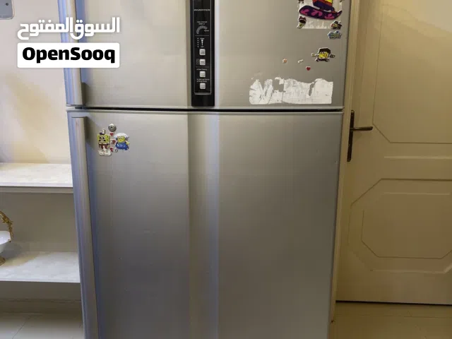 ثلاجة هيتاشي كبيرة للبيع