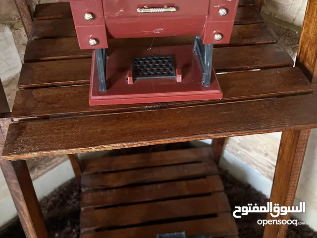 درج خشب 3 طوابق مع انتيكا