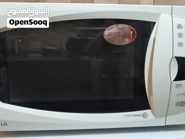 LG 20 - 24 Liters Microwave in Amman