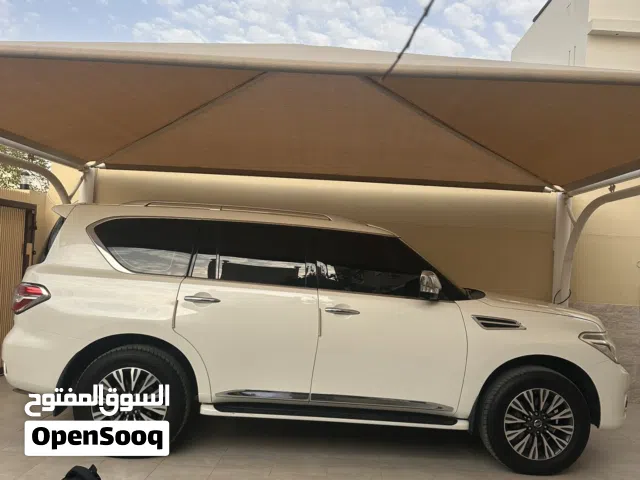 نيسان باترول 2017 SE Platinum أس يو في خليجي مرخصة وموثوقة بميزات تقنية حديثة