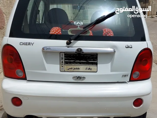 كيو كيو 2012 بيضاء نظيفه