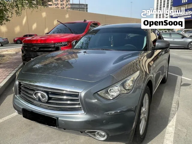 2014 إنفينيتي QX70 Luxury