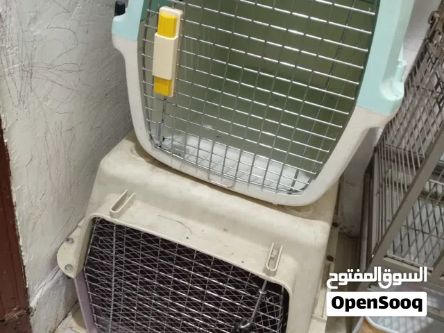 4 اقفاص بأحجام مختلفه  تنفع الكلاب  والقطط