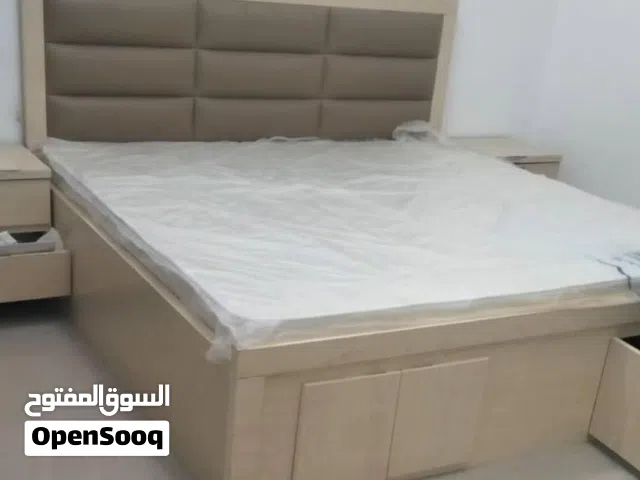 للبيع كبت وسرير حجم العائلي