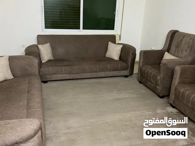 صوفا بيد تتحوّل لسرير عدد 2 مستعمل بحال الوكالة