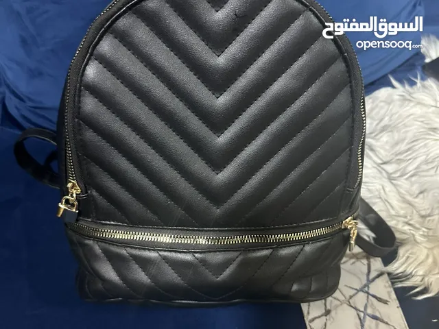 أحذية وشنط نسائيه