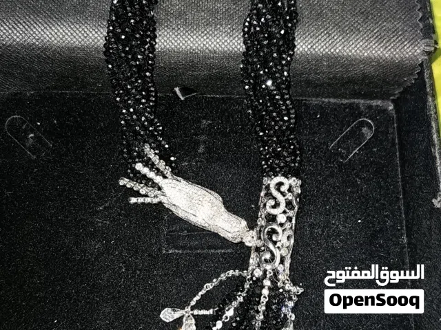 اكسسوارات وفضيات نسائية