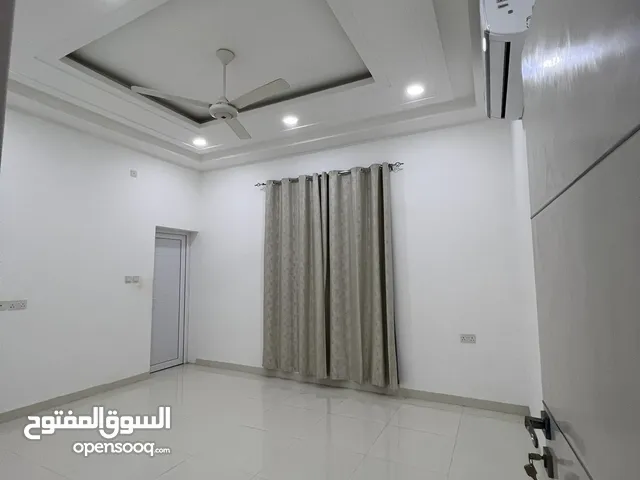 110 m2 3 Bedrooms Apartments for Rent in Muscat Amerat