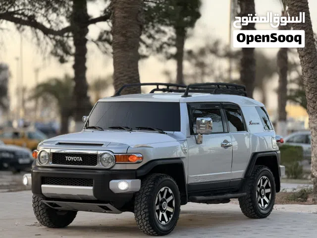 Used Toyota FJ in Tripoli
