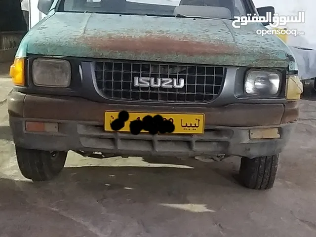 Used Isuzu D-Max in Tripoli