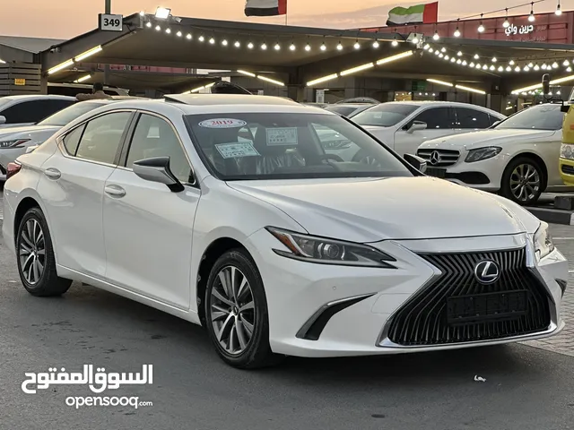 لكزس خليجي موديل2019 رقم واحد ضمان تصدير وتسجيل شاشي كامرا مثبت تحكم رنكات بصمه فتحه مرايه اشاره