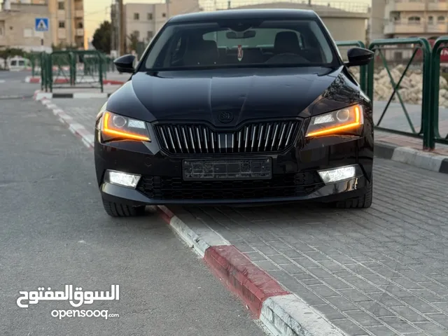 سكودا سوبيروب