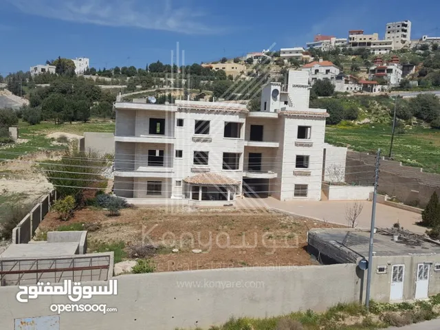 4500 m2 More than 6 bedrooms Villa for Sale in Amman Mahes