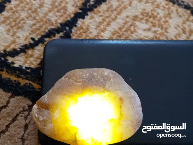 عملة قديمة حجر كريم