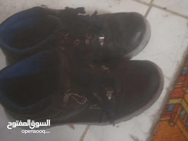 بوط سفتي نمره42استعمال3ايام بصويلح