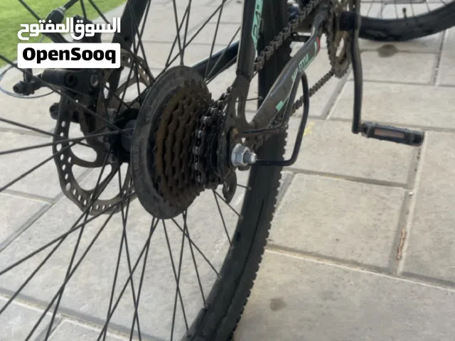 السيكل مافيه شي بس صوت خفيف ومعدل قطع يديده وبعد التاير بس يبغاله شد فقط ما في أي شيء في مخرب