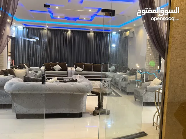 2 Bedrooms Chalet for Rent in Al Riyadh Dirab