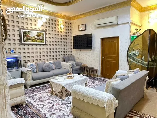 200 m2 4 Bedrooms Townhouse for Sale in Basra Dur Al-Naft