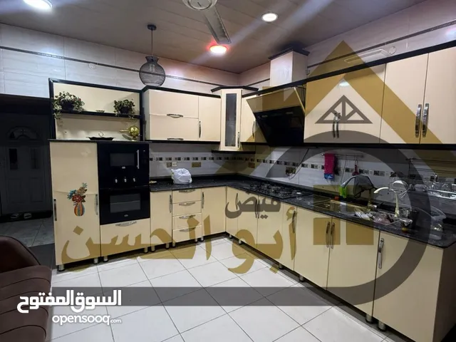 180 m2 2 Bedrooms Townhouse for Rent in Basra Other