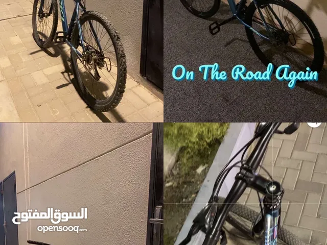سيكل نضيف ما يشكي من شي لون جميل جيرات