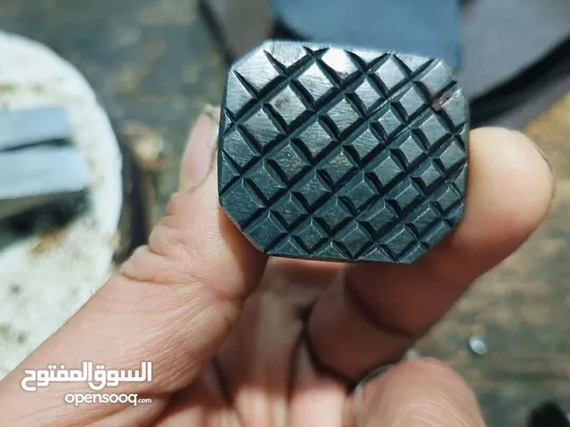 شاكوش وحرجاية جلد طبيعي