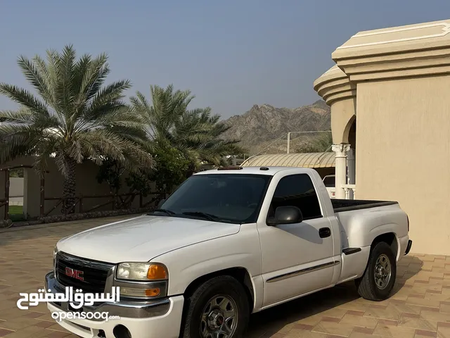 Used GMC Sierra in Fujairah