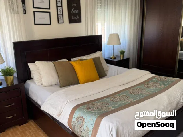 غرفة نوم تفصيل بحالة جيدة للبيع