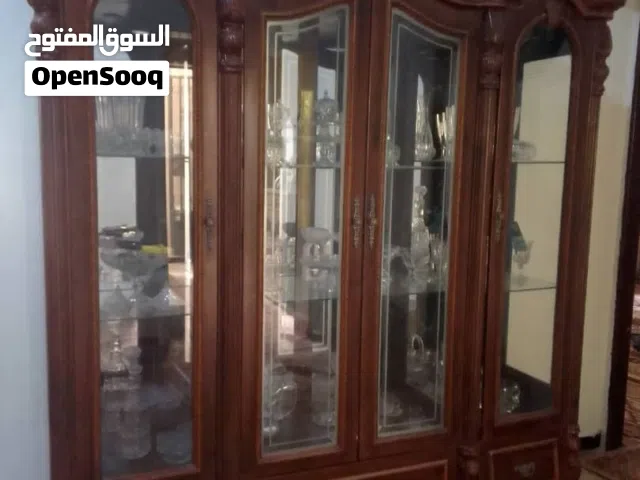 بوفي مستعمل وكبير ونضيف مكان ترهونة رقم الهاتف