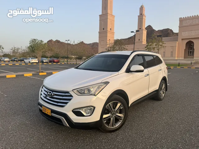 Hyundai Santa Fe Limited in Al Dakhiliya