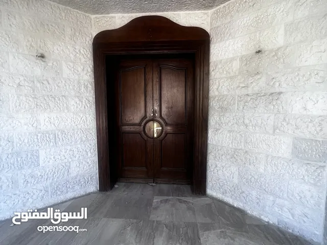 900m2 5 Bedrooms Villa for Sale in Amman Abdoun