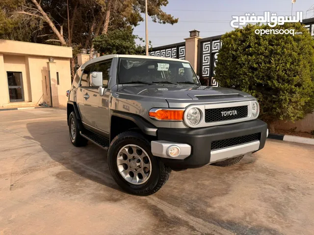Toyota FJ 2012 in Tripoli