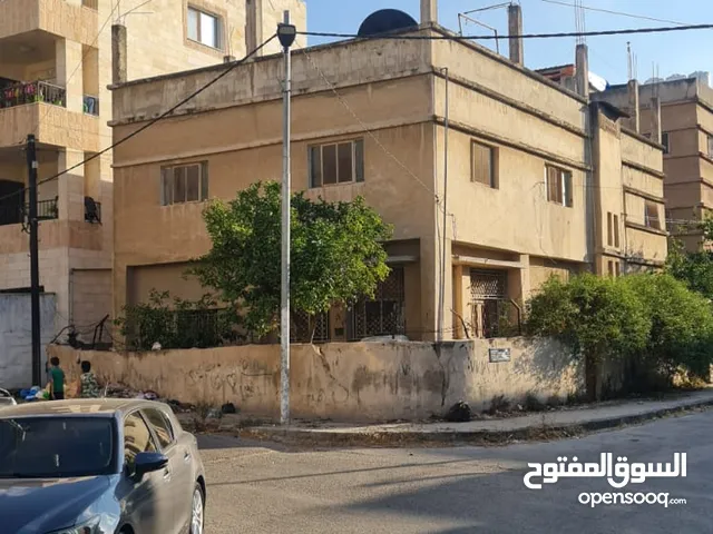 400 m2 More than 6 bedrooms Townhouse for Sale in Irbid Sal Circle