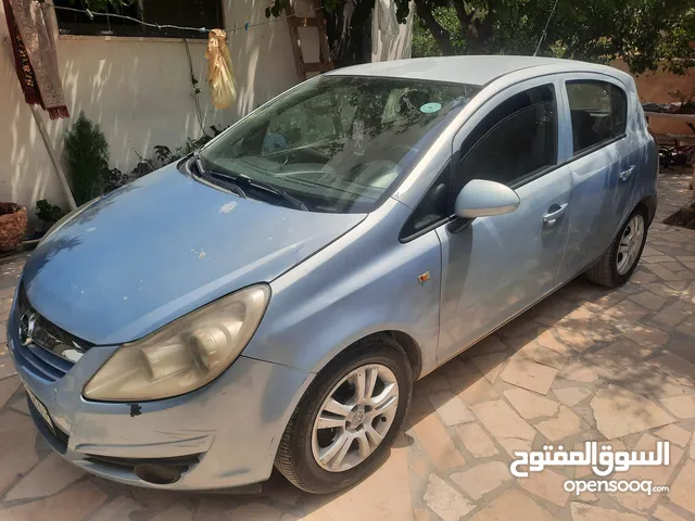 اوبل كورسا عادي 2008