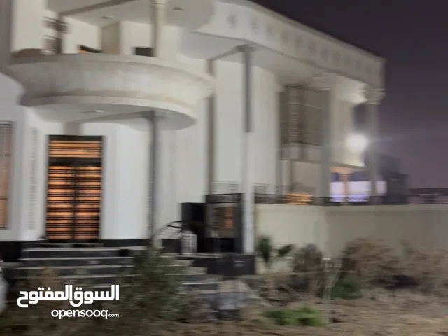 2600 m2 More than 6 bedrooms Villa for Sale in Basra Abu Al-Khaseeb