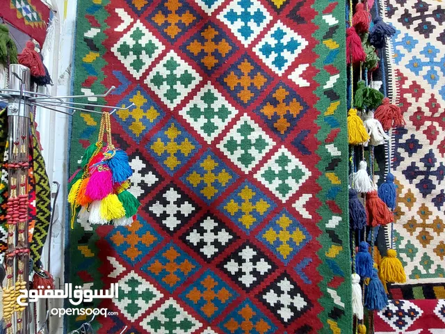 كليم إيراني يدوي بنقوش تقليدية – أصلي وعالي الجودة