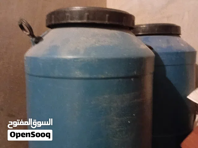 براميل بلاستك  سعة كبيرة مع غطاء محكم للاغلاق