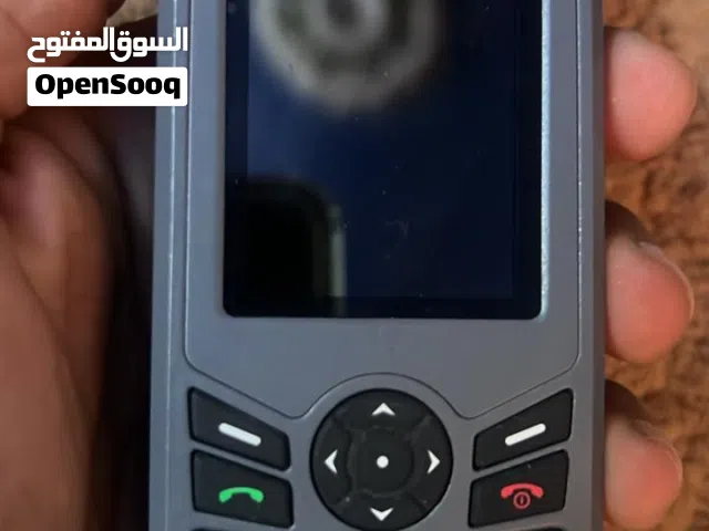 هاتف الثريا مستخدم ومجموعة اجهزه